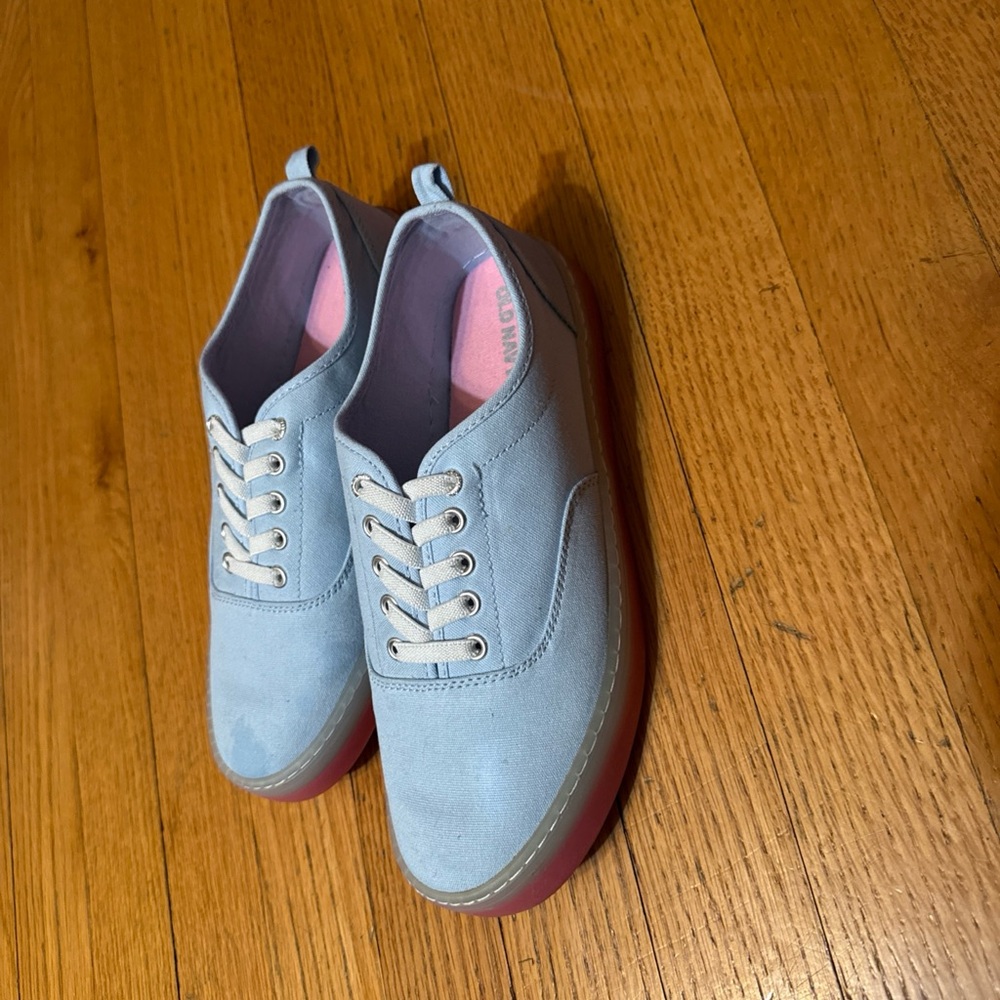 Old Navy - sold out style! LACE UP CAKE CASHME Blue Shoes Size 8